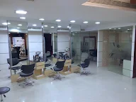 Manea The Salon photo 1