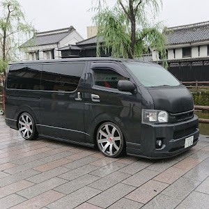 ハイエース