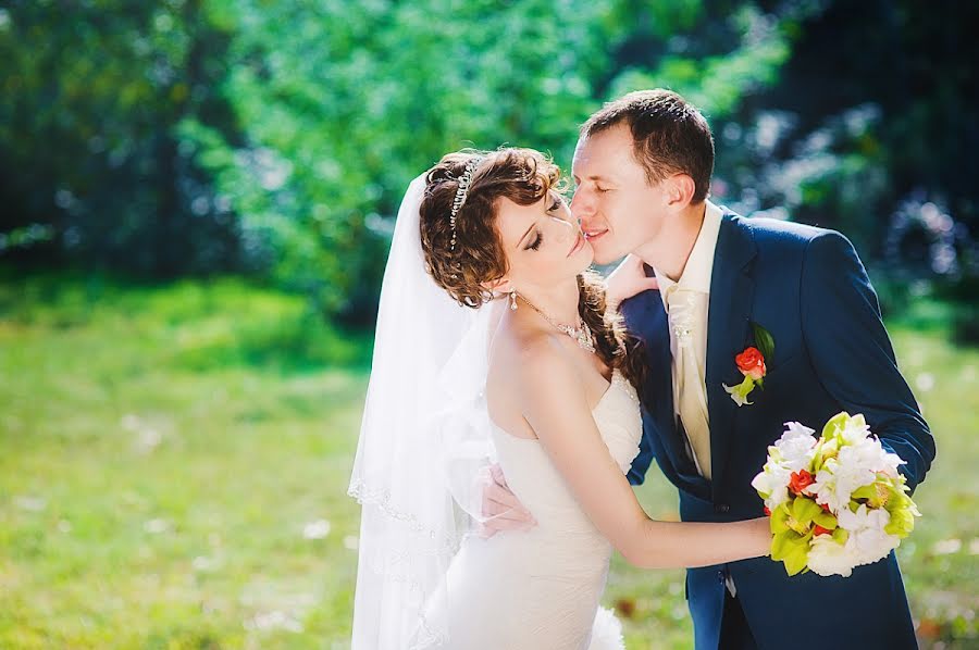 Wedding photographer Nadezhda Grigorova (fotogrina). Photo of 15 March 2013