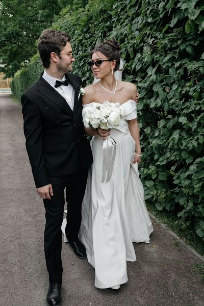 Fotógrafo de casamento Elina Larchenkova (okeyelina). Foto de 23 de junho 2023