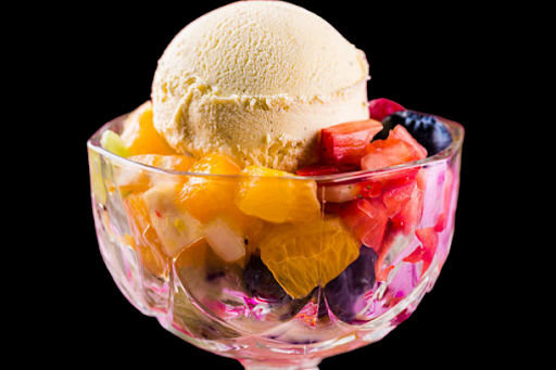 Fruit Salad (Seasonal Fruits)