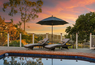 House with pool and garden 2