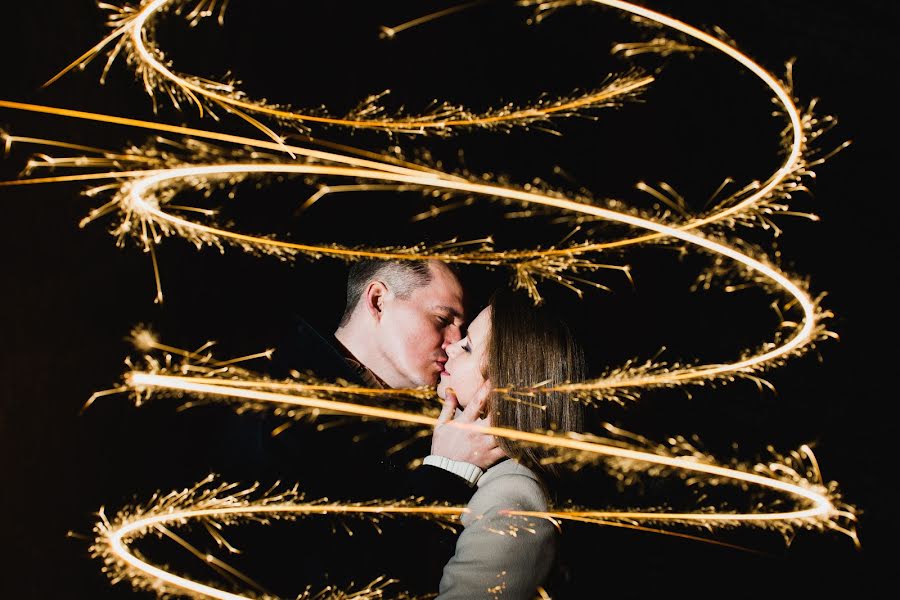 Fotografo di matrimoni Snezhana Kalashnikova (snezhannak). Foto del 22 febbraio 2015