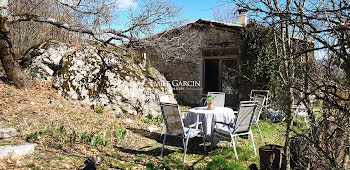 maison à Noyers-sur-Jabron (04)