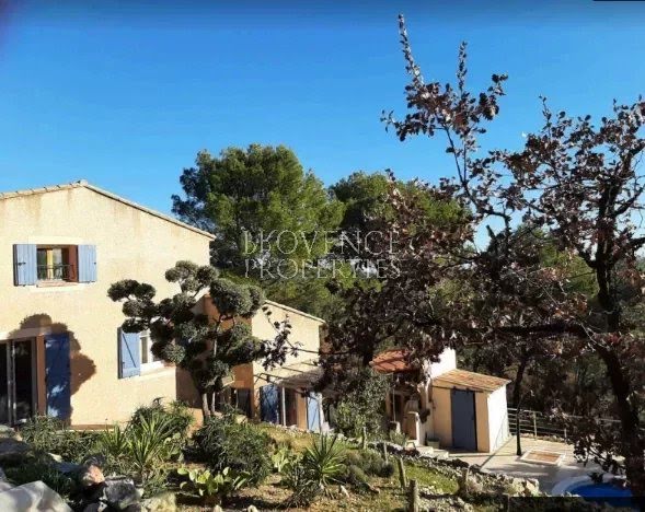 Vente maison 5 pièces 153 m² à Besse-sur-Issole (83890), 550 000 €