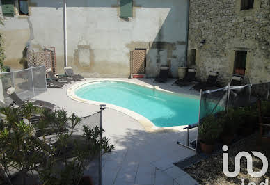 House with pool 4