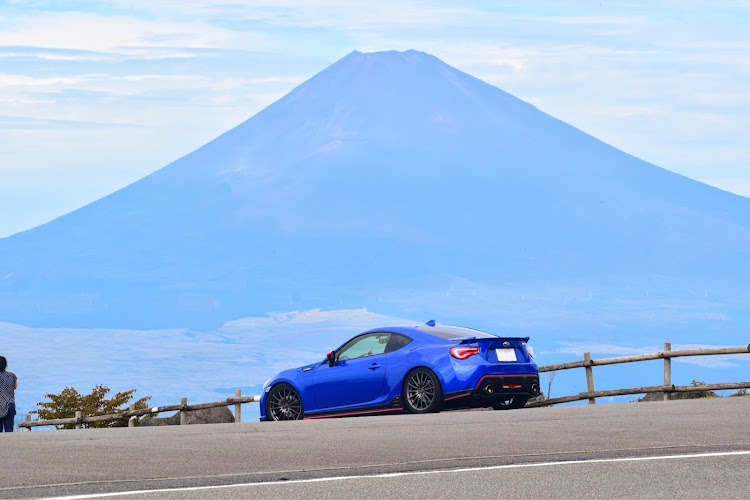 BRZのBRZ ZC6・BRZ・富士山とコラボ・芦ノ湖スカイラインに関するカスタム事例の投稿画像1枚目