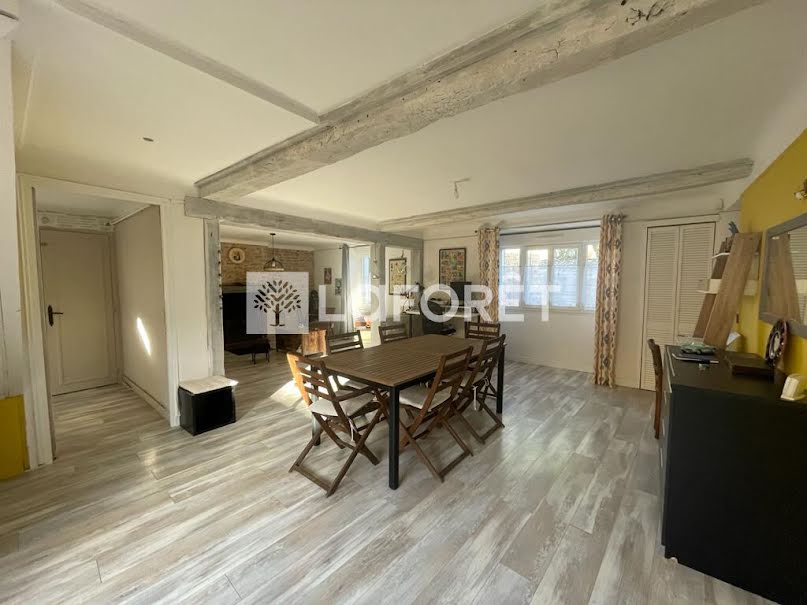 Vente maison 8 pièces 197 m² à Mézidon Vallée d'Auge (14270), 249 900 €