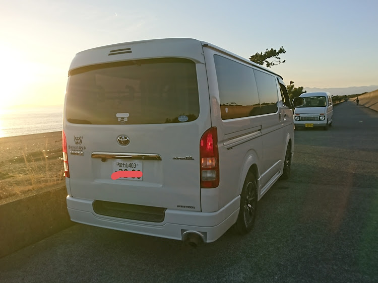 ハイエースのsw357さんが投稿したカスタム事例の投稿画像2枚目