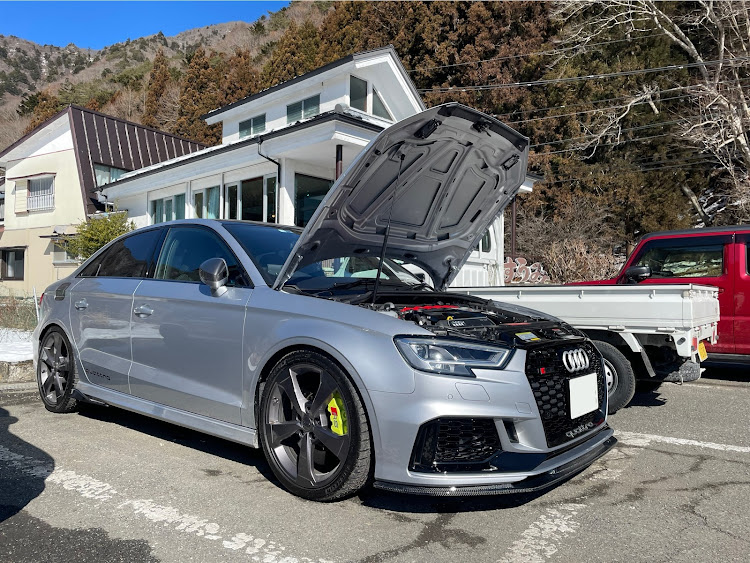 A4 アバントのアウディRS3セダン・アウディＡ４アバント・アウディ好きな人と繋がりたい・アウディのある生活・カツ丼に関するカスタム事例の投稿画像3枚目