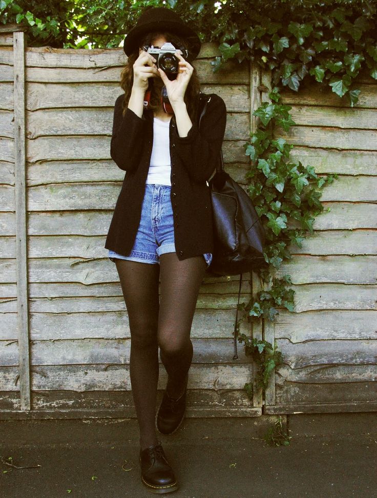 denim-shorts-with-tights.jpg