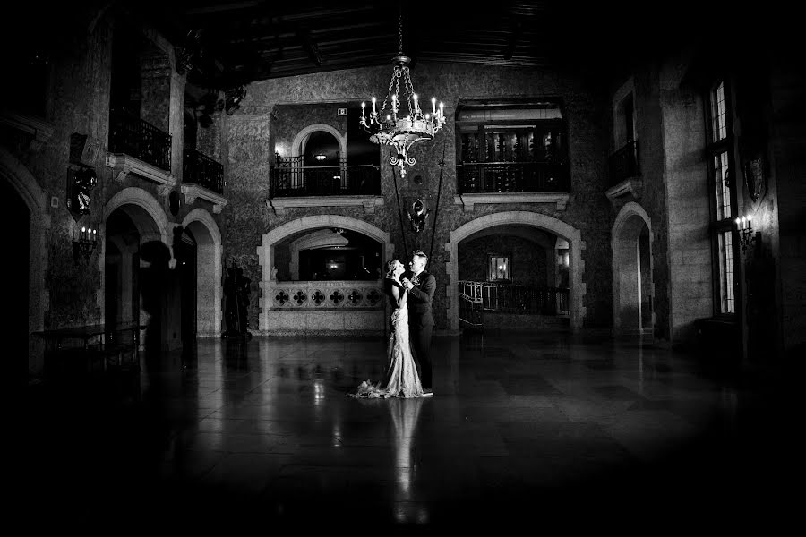 Wedding photographer Lukas Slobodzian (4eyesphotography). Photo of 19 March 2023