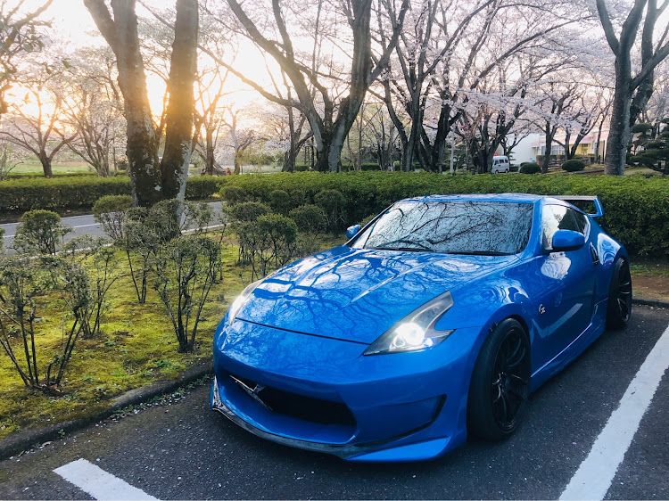 フェアレディZの桜・バーストに関するカスタム事例の投稿画像1枚目