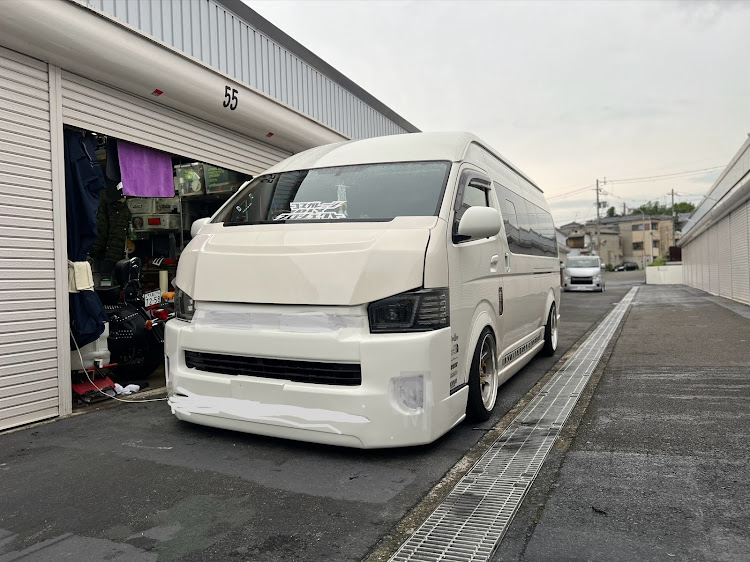 ハイエースバンのDIY・ハイエース・コマガレージ・ハイエーススーパーロング・スパロン連合艦隊に関するカスタム事例の投稿画像4枚目