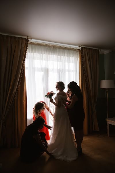 Fotógrafo de casamento Yuliya Melnik (melnitsaphoto). Foto de 22 de abril 2020