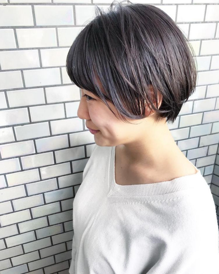 ショートヘアなのに女性らしい 大人上品なマッシュショート7選 Trill トリル