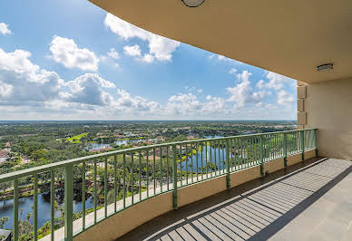 Apartment with pool 1