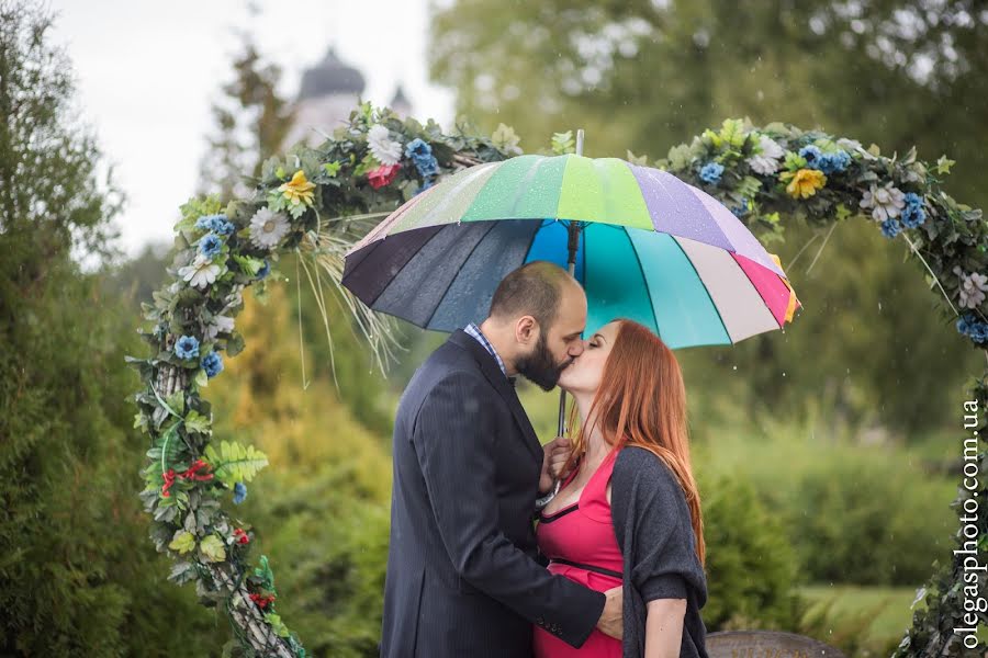 Fotógrafo de bodas Oleg Olegas (olegasphoto). Foto del 13 de septiembre 2015