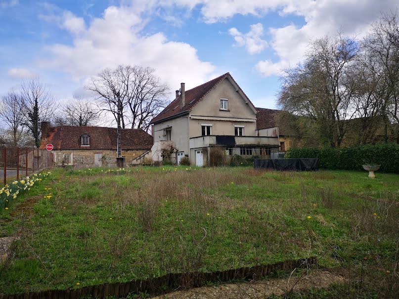 Vente maison 4 pièces 108.8 m² à Vayrac (46110), 135 000 €