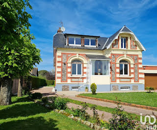maison à Saint-Laurent-de-Brèvedent (76)