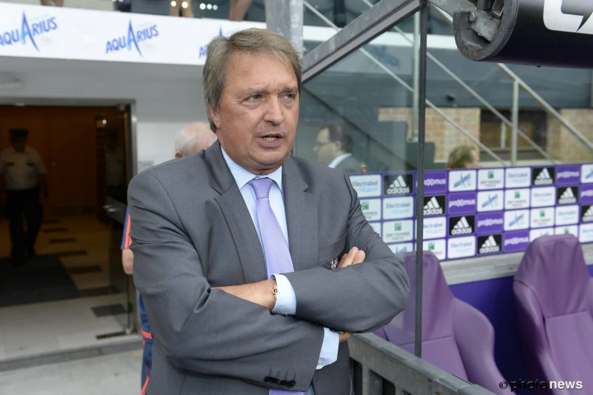 Moeilijke tijden voor Van Holsbeeck: ‘Anderlecht twijfelt steeds meer aan hem’