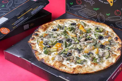 Creamy Veggies Pizza