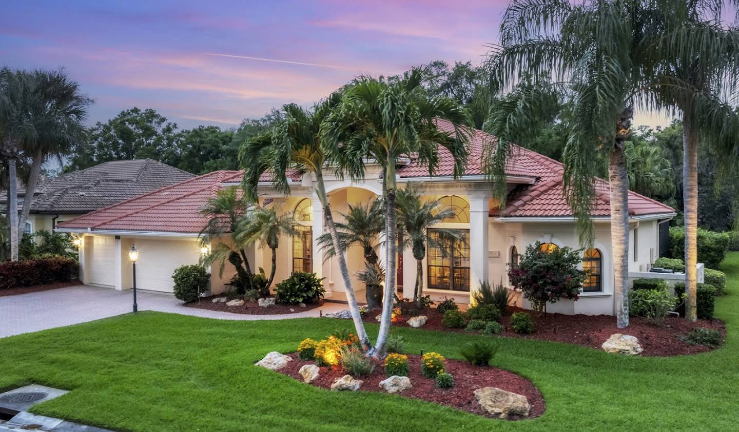 Property with garden Sarasota