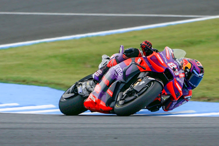 シビックタイプRのシビックタイプR・もてぎモビリティリゾート・MotoGP・流し撮り・空力パーツに関するカスタム事例の投稿画像9枚目