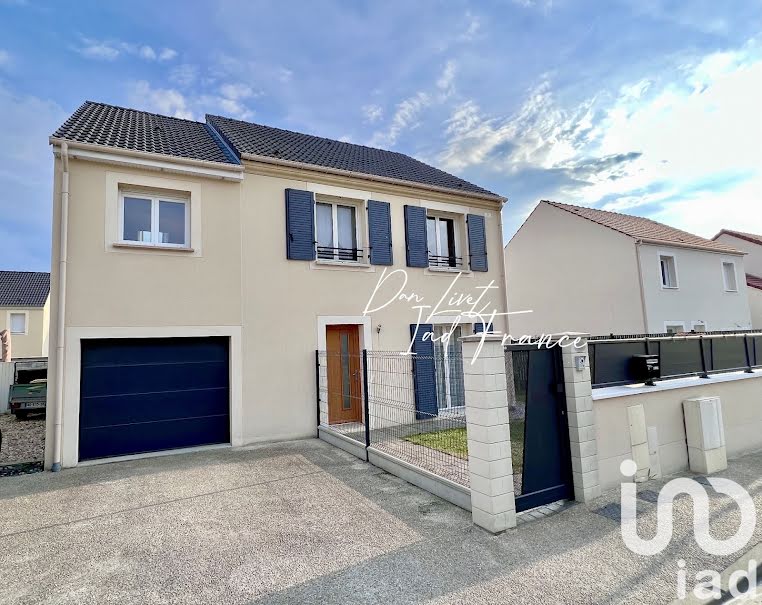 Vente maison 6 pièces 112 m² à Fontenay-Trésigny (77610), 355 000 €