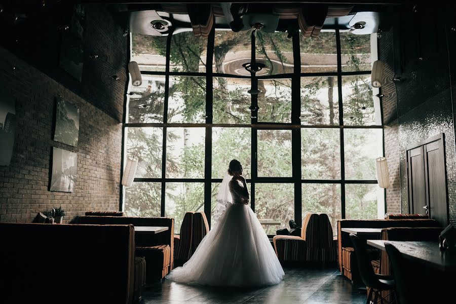 Fotógrafo de casamento Natalya Sannikova (yuka4ka). Foto de 27 de setembro 2018