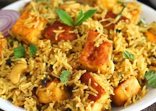 Paneer Biryani In A Box (500 Gm)