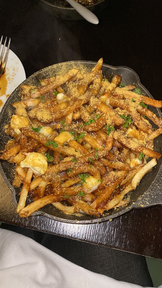 Vegan poutine