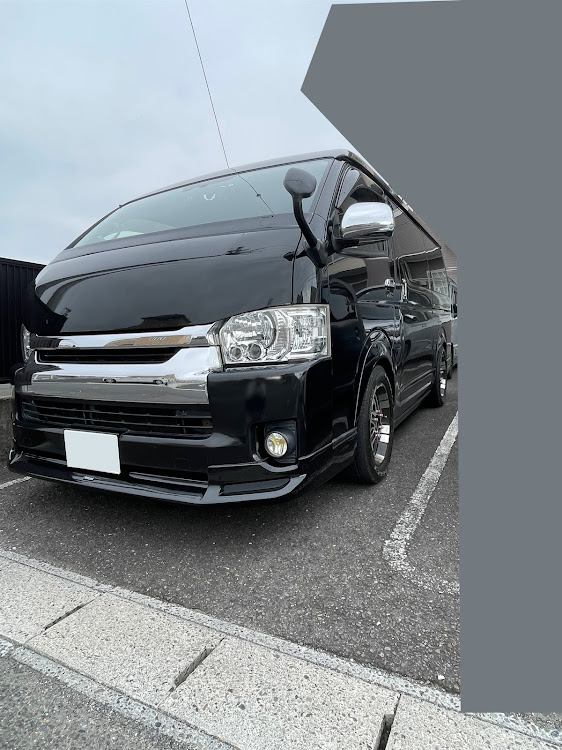 ハイエースワゴンの11月も宜しくお願いしますに関するカスタム事例の投稿画像2枚目