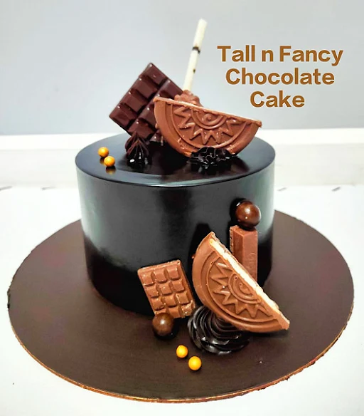 Tall N Fancy Cake (1KG)