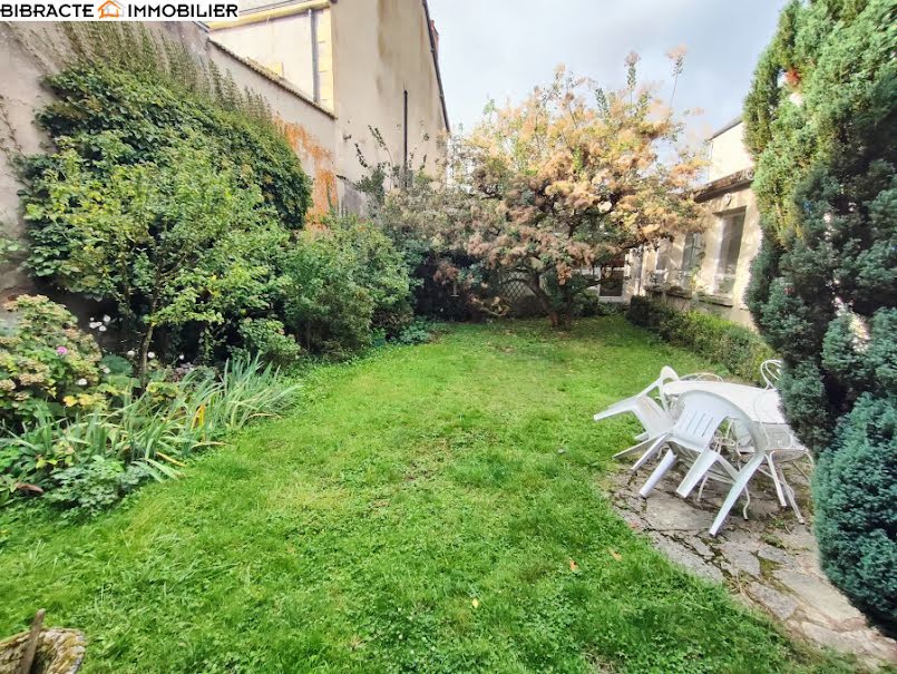 Vente maison 15 pièces 300 m² à Luzy (58170), 296 000 €