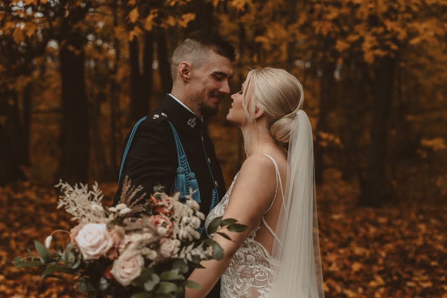 結婚式の写真家Salla Vesa-Tikkanen (kuvaajalahti)。2022 11月30日の写真