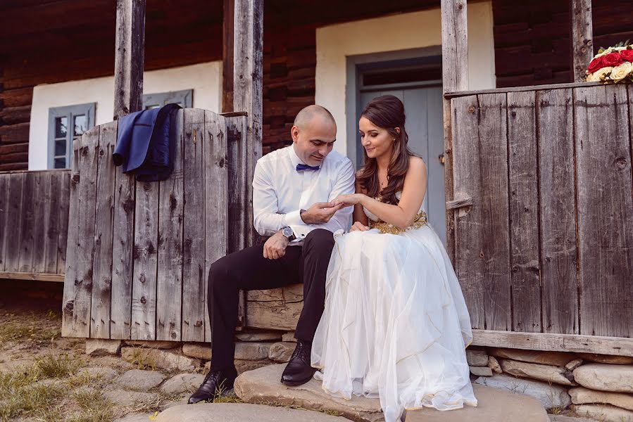 Fotógrafo de casamento Alexandru Cristian (alexarts). Foto de 20 de novembro 2016