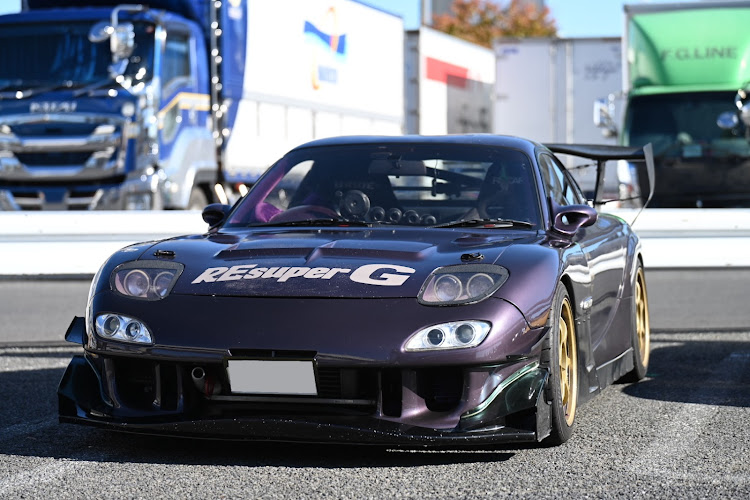 GRヤリスの12月もよろしくお願いします・大黒パーキング・大黒PA・カメ活・ズームレンズに関するカスタム事例の投稿画像10枚目