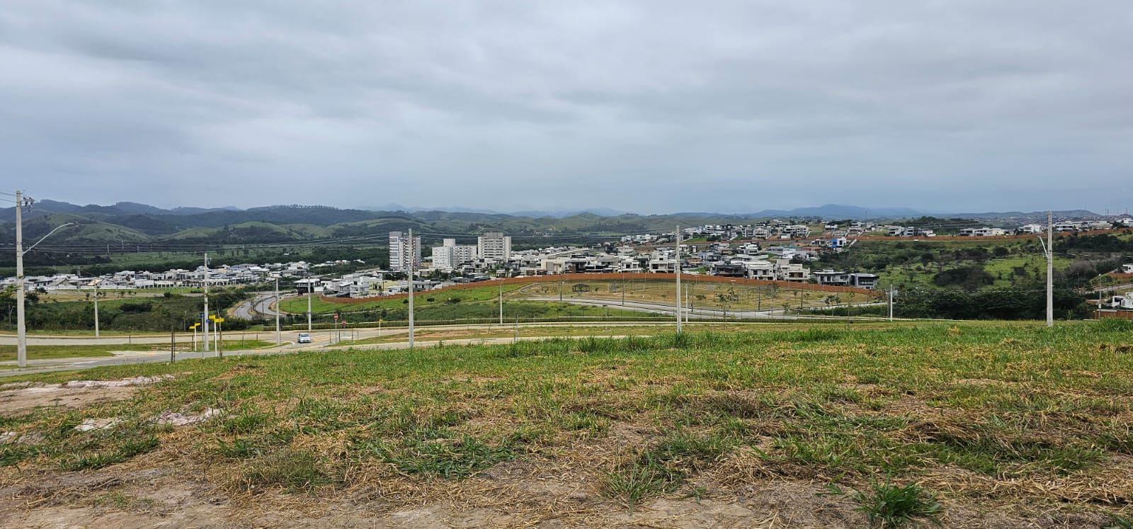 Terrenos à venda Urbanova