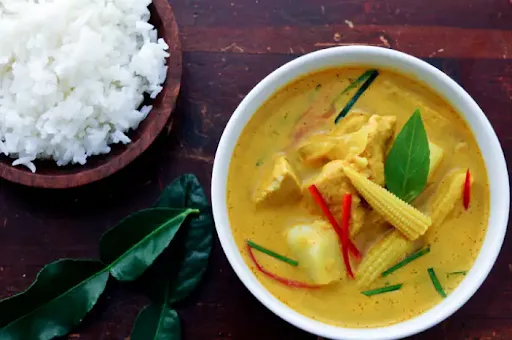 Chicken Yellow Thai Curry With Imported Aromatic Jasmine Rice