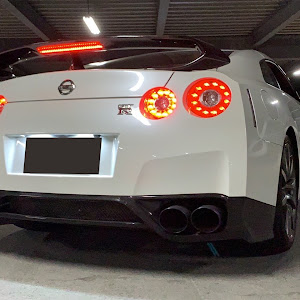 NISSAN GT-R R35