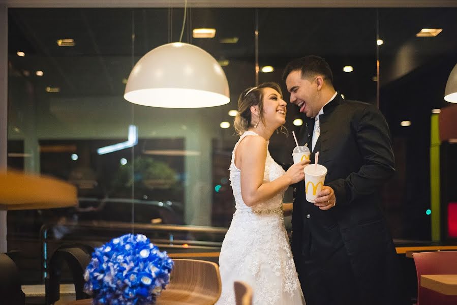 Fotógrafo de casamento Viviane Fontes (vivianefontes). Foto de 1 de junho 2023