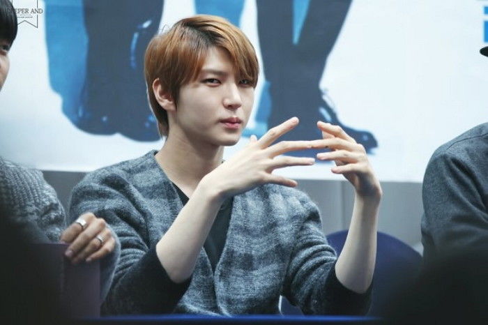 10 Male Idols With Hands That Will Finally Convince You That Hands Can Be Sexy Koreaboo