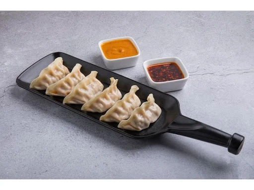 Steamed Spicy Chicken Momos - 6 Pcs