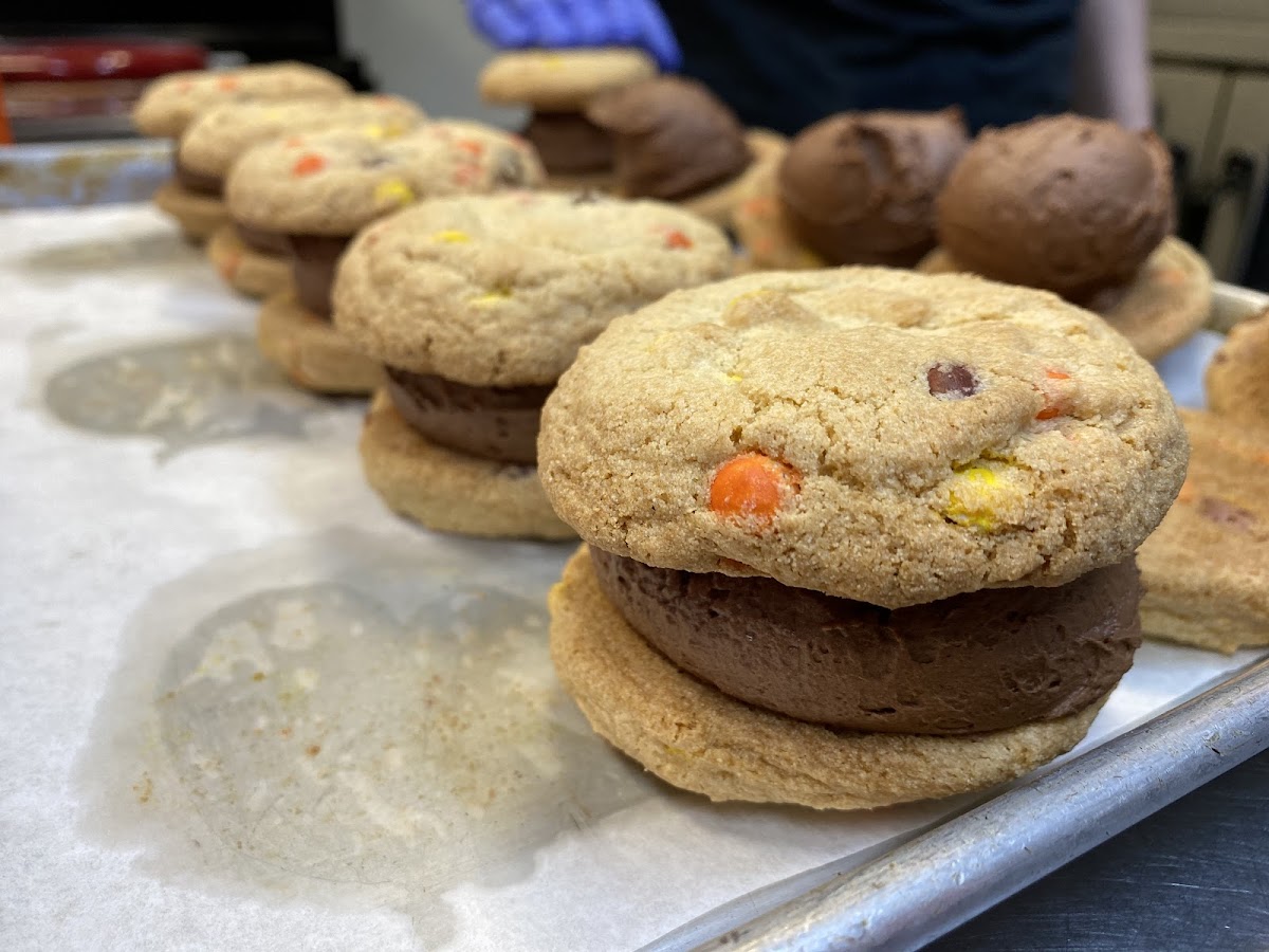 There are typically two or three flavors of GF whoopie pies available most days. 

AKA Gobs for you western Pennsylvania customers