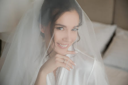 Fotografo di matrimoni Eva Vikulina (evavi). Foto del 15 maggio 2022