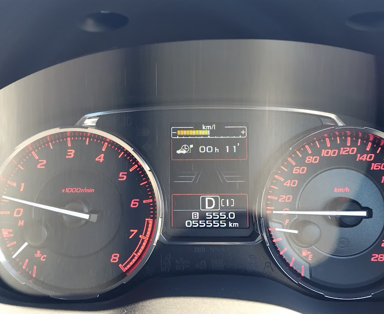 WRX S4の55555km・お正月休み・末吉・王道家・とんかつ和幸に関するカスタム事例の投稿画像2枚目
