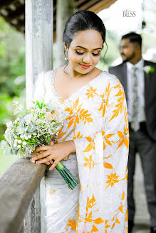 Fotógrafo de casamento Enoch Balasooriya (theceylonbliss). Foto de 1 de fevereiro