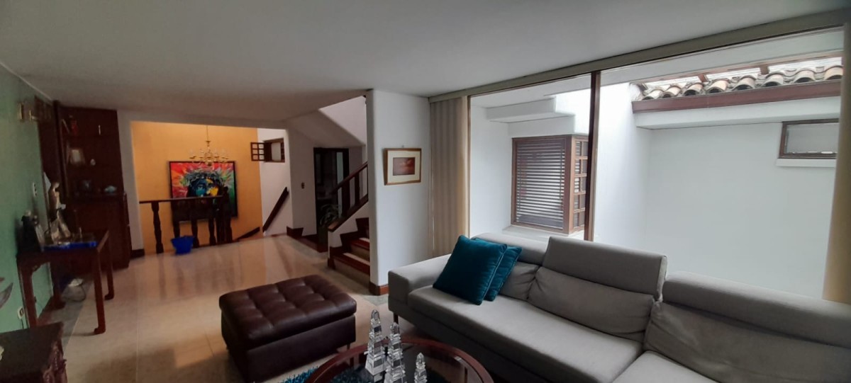 Casa En Venta - Alhambra, Bogota