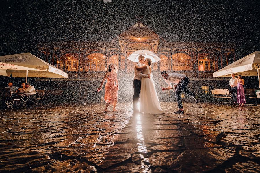 Fotógrafo de casamento Petr Hrubes (harymarwell). Foto de 25 de dezembro 2022